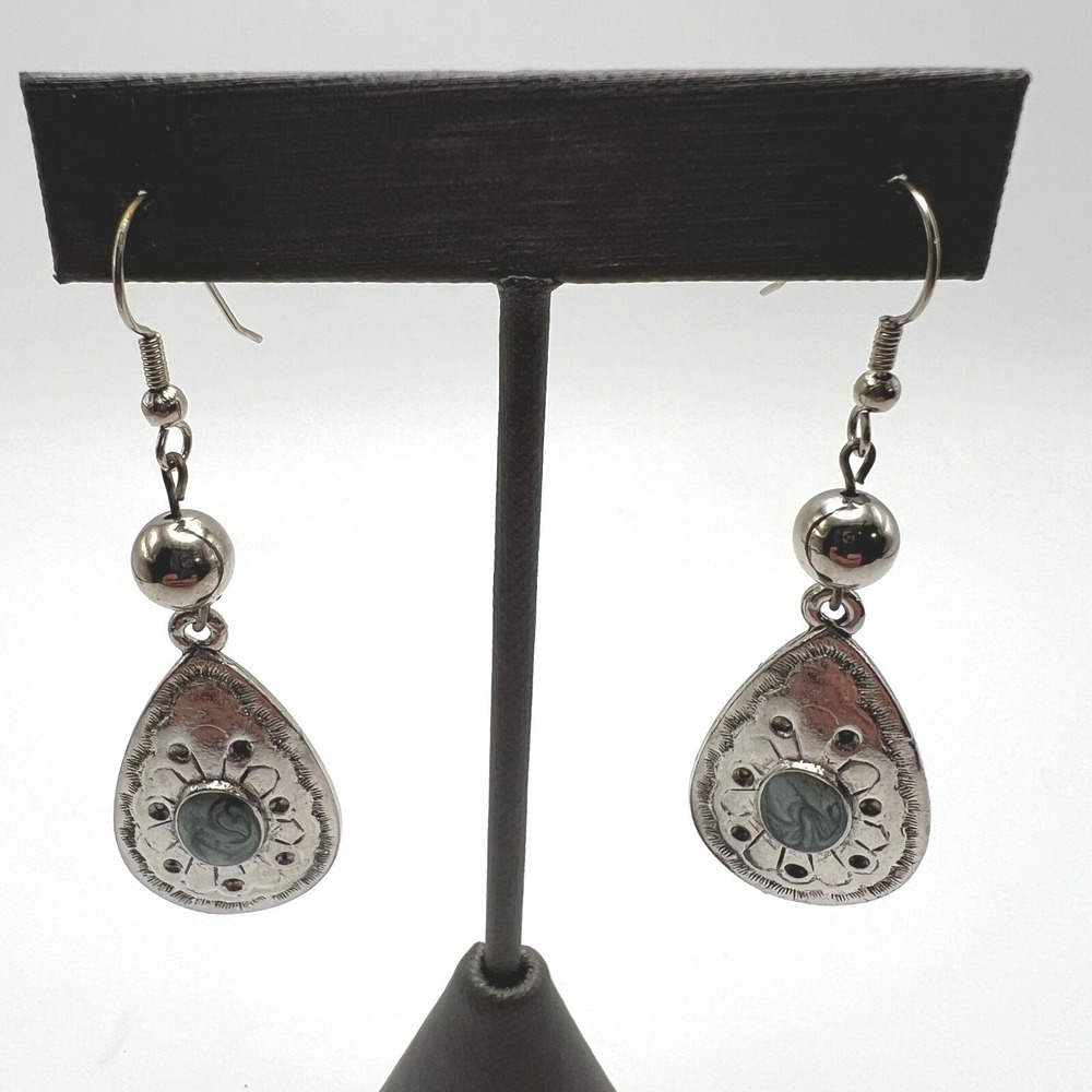 Vintage Pierced Earrings Silver Tone Drop Dangle‎ Green Swirl Enamel Center